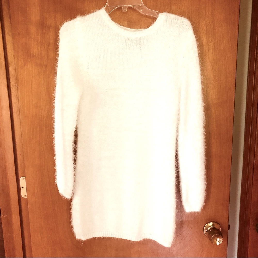 Fluffy knit sweater for chilly winter days ⛄️❄️